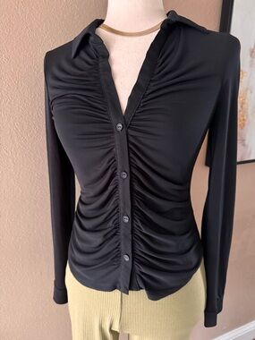 Timing Black Ruched Button-Front Long Sleeve Shirt